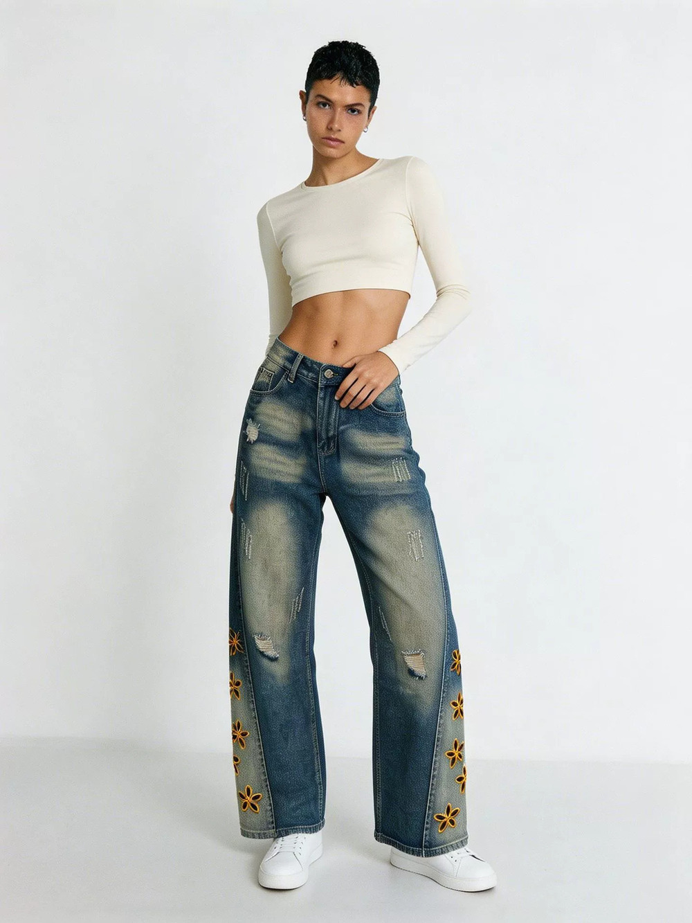 ZARA Womens Vintage Distressed Denim Pants Heavy Embroidery Design